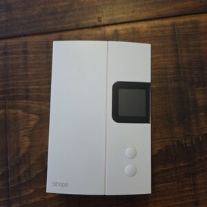 White Smart Thermostat Controller